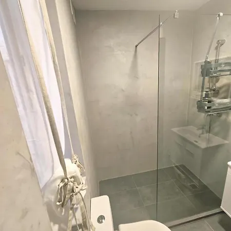 Alloggio in famiglia In Elegant 2 Bedrooms Sliema